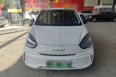 Roewe Clever 2022, 26000 км, за 6240 USD