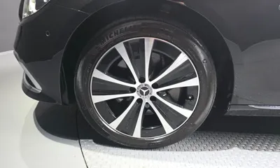 Mercedes-Benz E-Class 2021, 123116 км, за 20121.11 USD