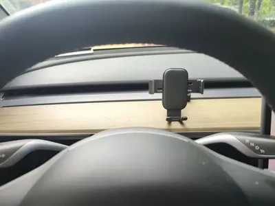 Tesla Model Y 2023, 66200 км, за 28083.46 USD