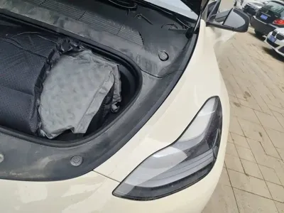 Tesla Model Y 2023, 66200 км, за 27947.78 USD - фото 22