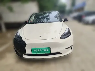 Tesla Model Y 2023, 66200 км, за 27947.78 USD - фото 24