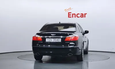 Hyundai Genesis 2011, 167442 км, за 2931.6 USD