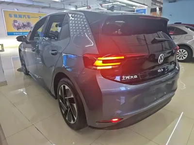 Volkswagen ID.3 2022, 54200 км, за 11830.11 USD