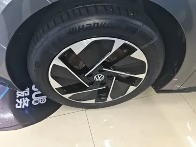 Volkswagen ID.3 2022, 54200 км, за 11830.11 USD - фото 23