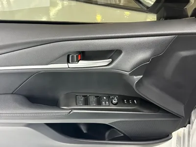 Toyota Camry 2026, 2023 км, за 31596.11 USD - фото 12