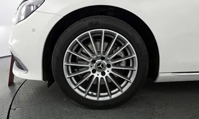 Mercedes-Benz E-Class 2021, 67696 км, за 22398.41 USD