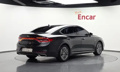 Hyundai Grandeur 2019, 160214 км, за 8184.36 USD