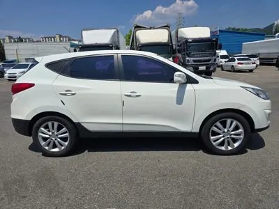 Hyundai Tucson 2010, 129000 км, за 3938.56 USD - фото 6