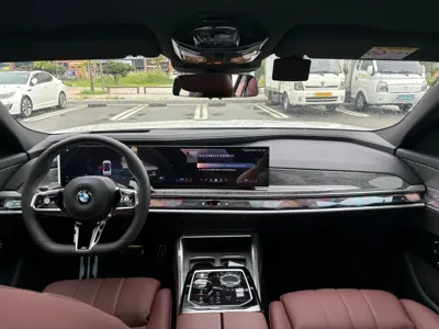 BMW 7-Series 2024, 28500 км, за 0 USD - фото 9