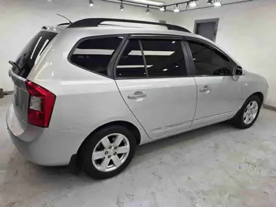Kia Carens 2009, 141489 км, за 2431.45 USD - фото 6