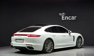 Porsche Panamera 2018, 59016 км, за 51442.32 USD
