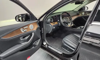 Mercedes-Benz E-Class 2018, 60533 км, за 18434.09 USD - фото 10