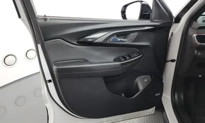 ChevroletGMDaewoo Trailblazer 2022, 59832 км, за 15960.92 USD - фото 24