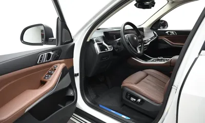BMW X5 2025, 5887 км, за 65798.08 USD - фото 11