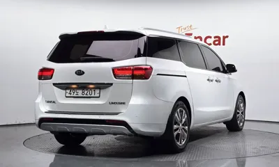 Kia Canival 2016, 147276 км, за 6937.56 USD