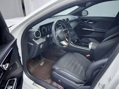 Mercedes-Benz C-Class 2021, 32000 км, за 17062.27 USD