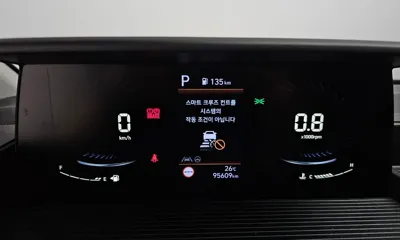 Hyundai Staria 2023, 95609 км, за 15534.12 USD - фото 8