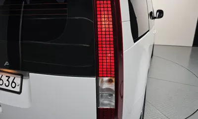 Hyundai Staria 2023, 95609 км, за 15534.12 USD - фото 23