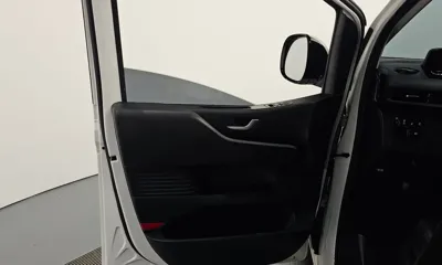 Hyundai Staria 2023, 95609 км, за 15534.12 USD - фото 24