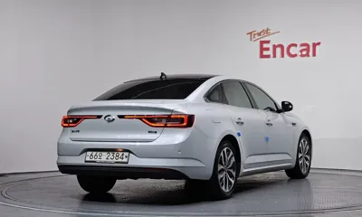 Renault-KoreaSamsung SM6 2017, 128005 км, за 4238.41 USD