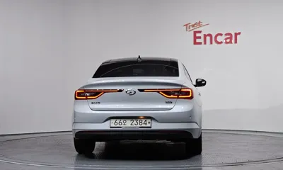 Renault-KoreaSamsung SM6 2017, 128005 км, за 4238.41 USD