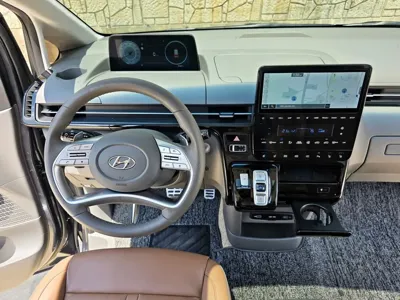 Hyundai Staria 2023, 57605 км, за 20036.45 USD - фото 16