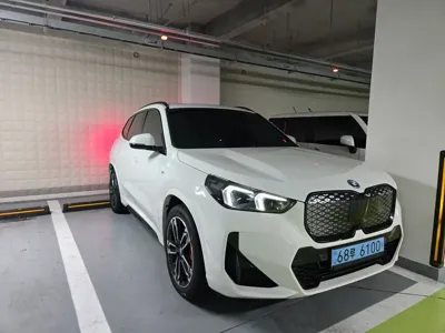 BMW iX1