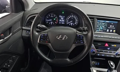 Hyundai Avante 2017, 109891 км, за 8205.33 USD - фото 13