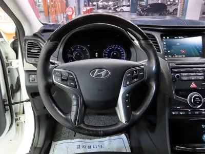 Hyundai Grandeur 2015, 179316 км, за 3635.65 USD - фото 12