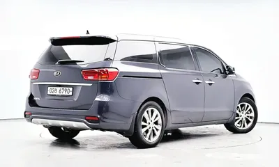 Kia Canival 2019, 89260 км, за 9511.41 USD