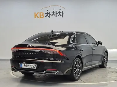 Hyundai Grandeur 2022, 77754 км, за 16195.15 USD