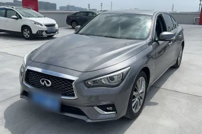 Infiniti Q50L · 2018 год