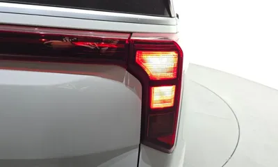 Kia Canival 2025, 6679 км, за 32755.68 USD - фото 23