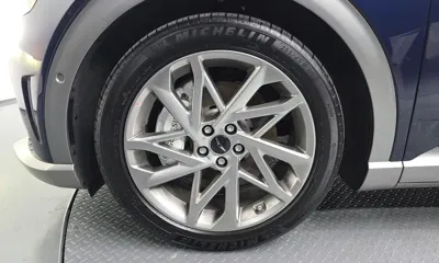 Genesis GV60 2022, 8408 км, за 36694.24 USD