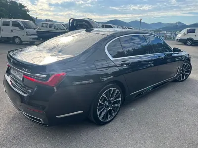 BMW 7-Series 2020, 62670 км, за 36951.37 USD