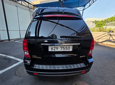 Kia Canival 2010, 80800 км, за 5907.84 USD