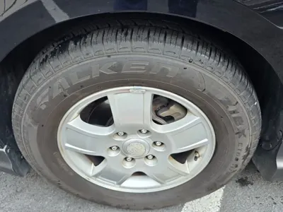 Kia Canival 2010, 80800 км, за 5907.84 USD