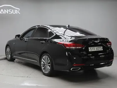 Hyundai Genesis 2015, 167143 км, за 4553.74 USD