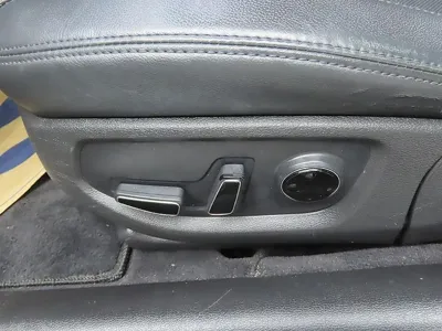 Hyundai Genesis 2015, 167143 км, за 4529.87 USD - фото 17