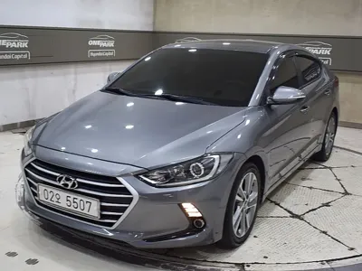 Hyundai Avante · 2017 год