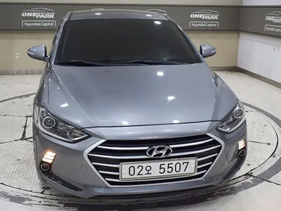 Hyundai Avante 2017, 106592 км, за 5776.55 USD