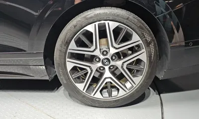 Hyundai Grandeur 2023, 55951 км, за 19537.47 USD - фото 21