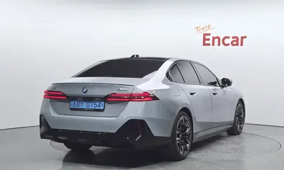 BMW i5