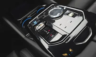 BMW i5