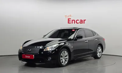 Infiniti M · 2011 год