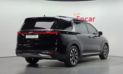 Kia Canival 2023, 14361 км, за 20186.23 USD