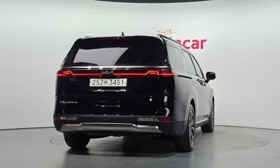 Kia Canival 2023, 14361 км, за 20186.23 USD