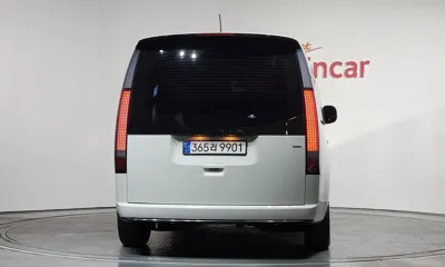 Hyundai Staria 2022, 137945 км, за 19682.85 USD