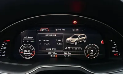 Audi Q7 2019, 108792 км, за 17239.15 USD - фото 8