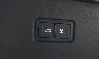 Audi Q7 2019, 108792 км, за 17239.15 USD - фото 20